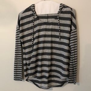 Long sleeve hooded top